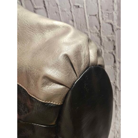 Nine West Black & Silver Shoulder Bag – Chic, Lightweight, and Spacious - Picture 8 of 10